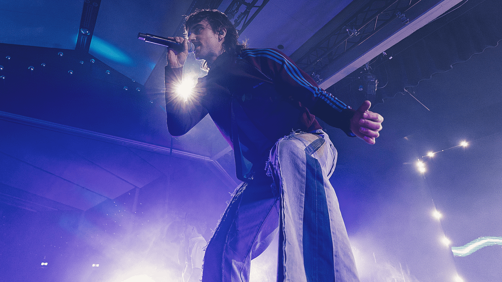 01099 - STADTHALLE, BAUNATAL © Luke B. Photography