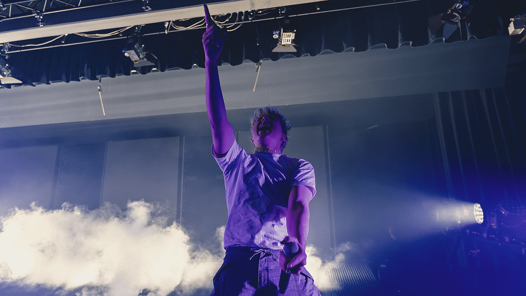 01099 - STADTHALLE, BAUNATAL © Luke B. Photography