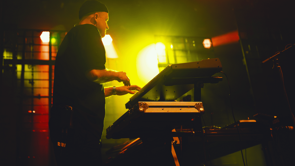 TUSKS - BATSCHKAPP, FRANKFURT © Luke B. Photography