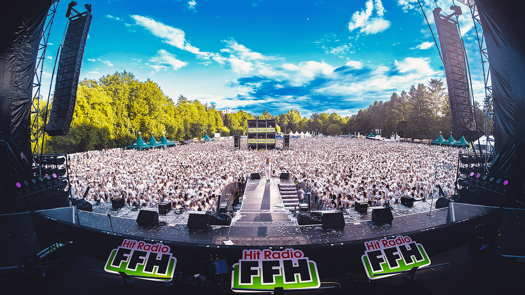 LOI @ FFH JUST WHITE 2024, FRIEDBERG © Luke B. Photography