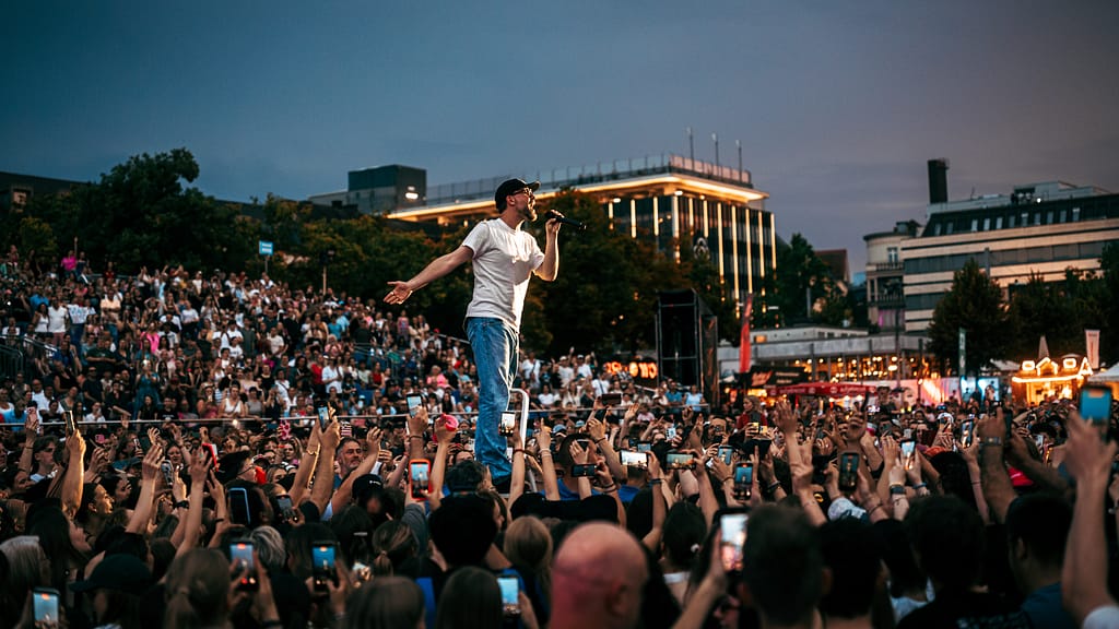 MARK FORSTER @ STADTSOMMER KASSEL, FRIEDRICHSPLATZ, KASSEL/GERMANY 2026 © Luke B. Photography